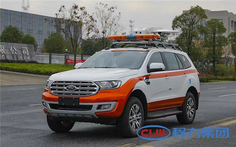 江鈴通信指揮車“炫酷”亮相應急可視化指揮助力國家應急通信