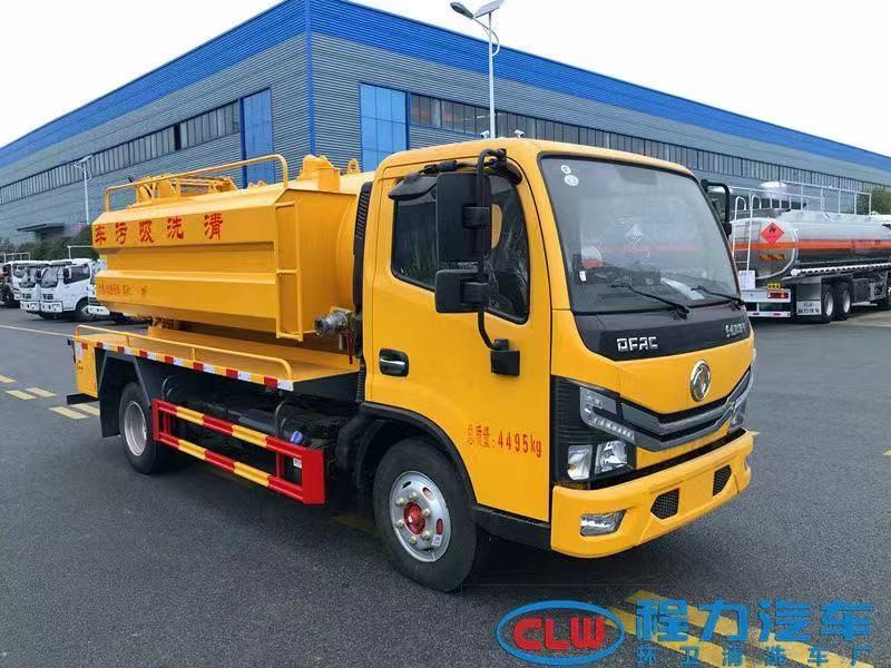 多利卡4+2清洗吸污車廠家直供11.8萬起